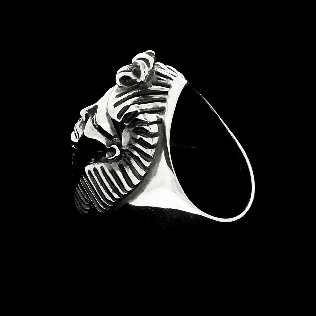 TUTANKHAMON
