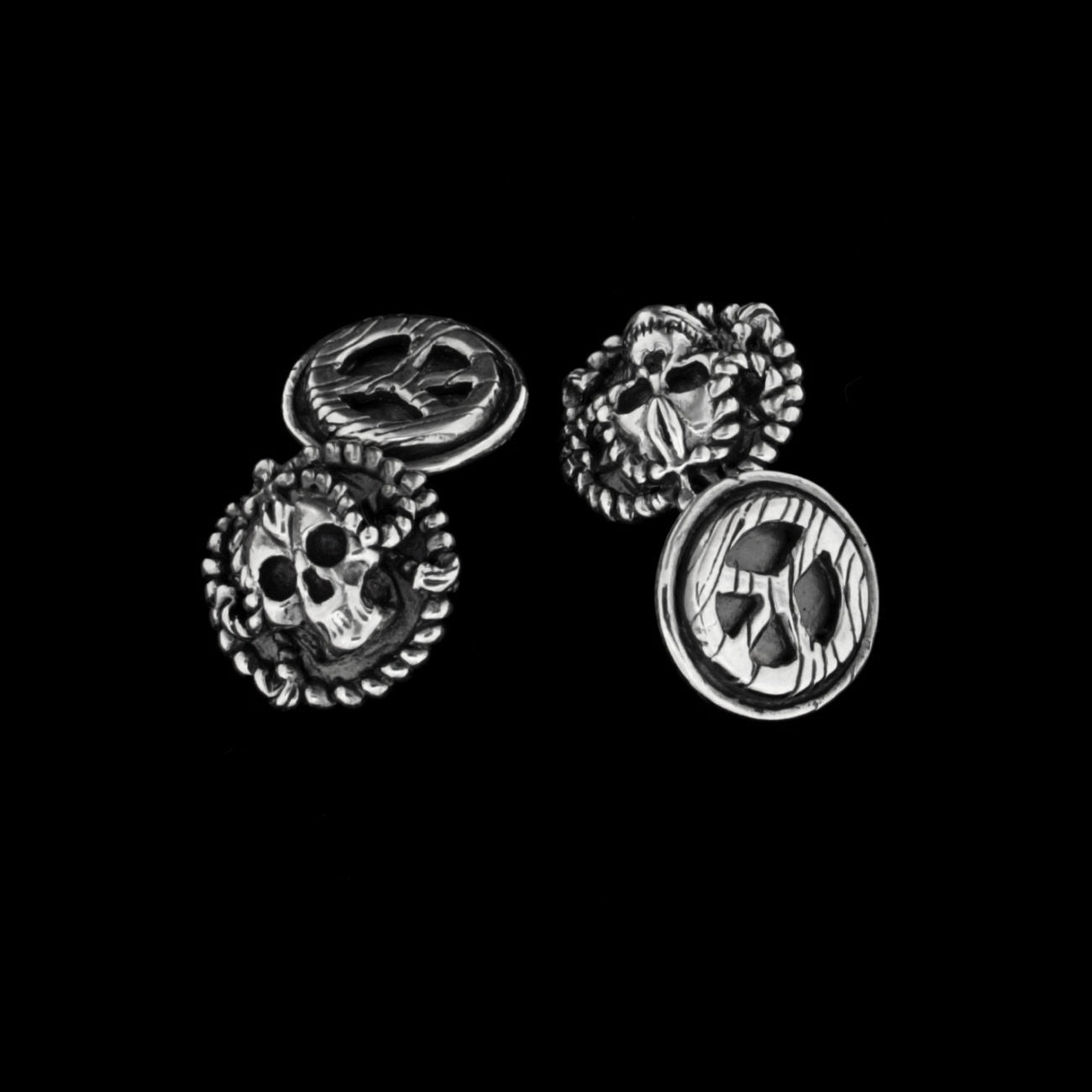PEACE & SKULL