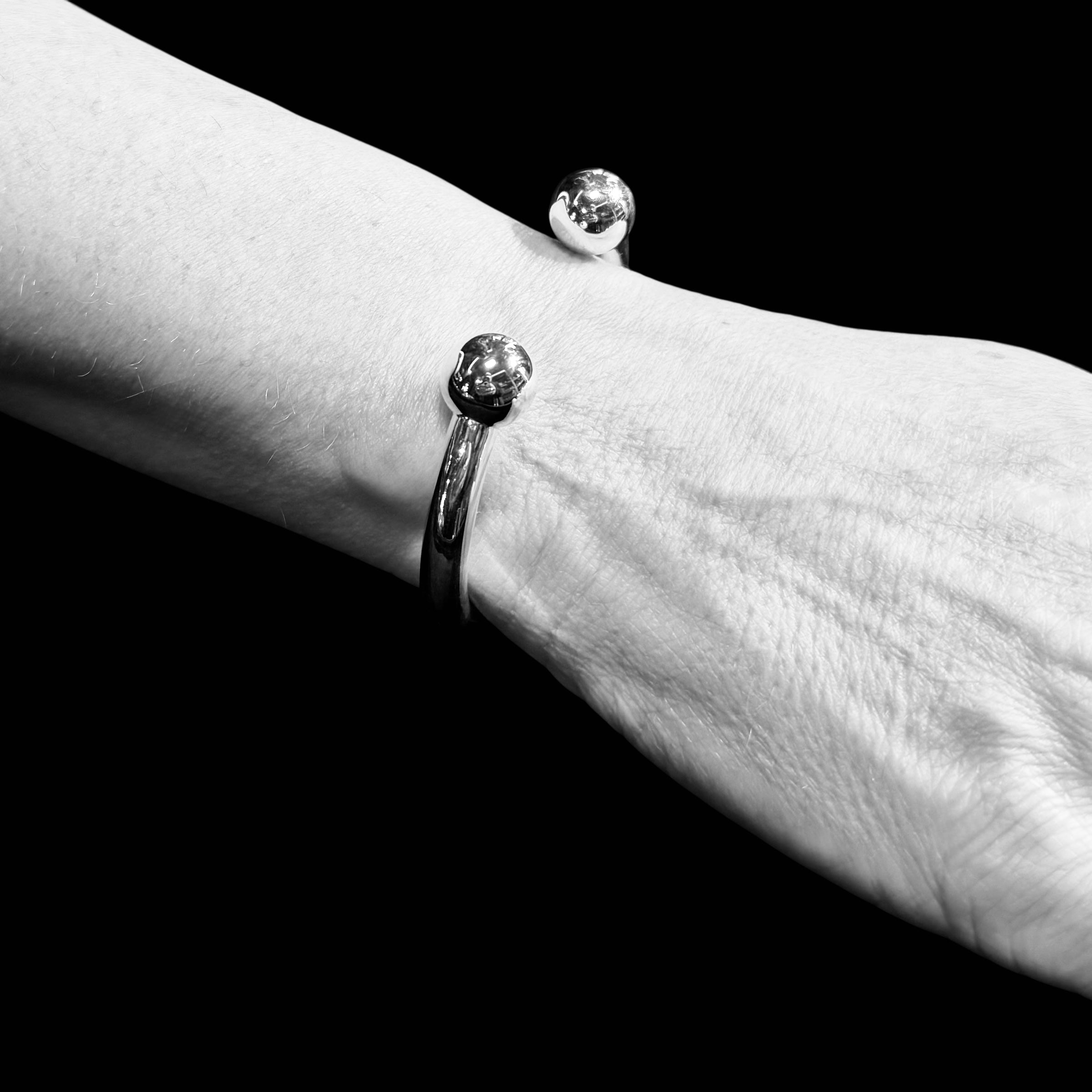 BELL BRACELET